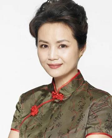 茹萍：温婉大方，气质婉约，魅力十足