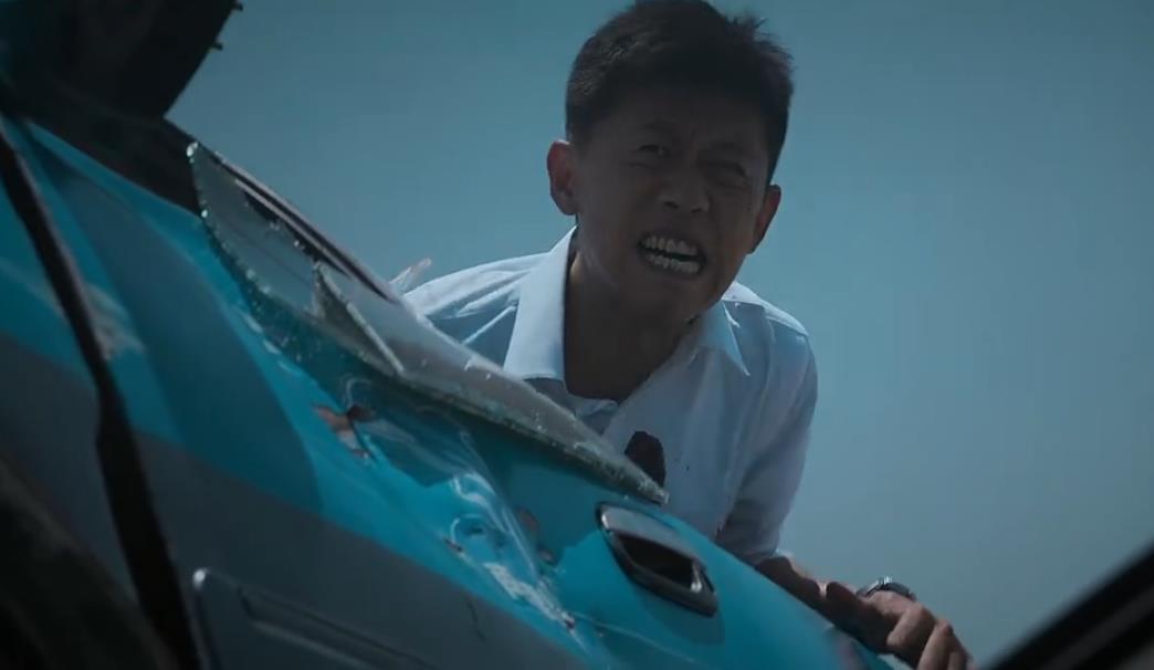 《庭外》首播：夏雨稳健，罗晋入戏，万茜惊艳，悬疑剧该出王炸了