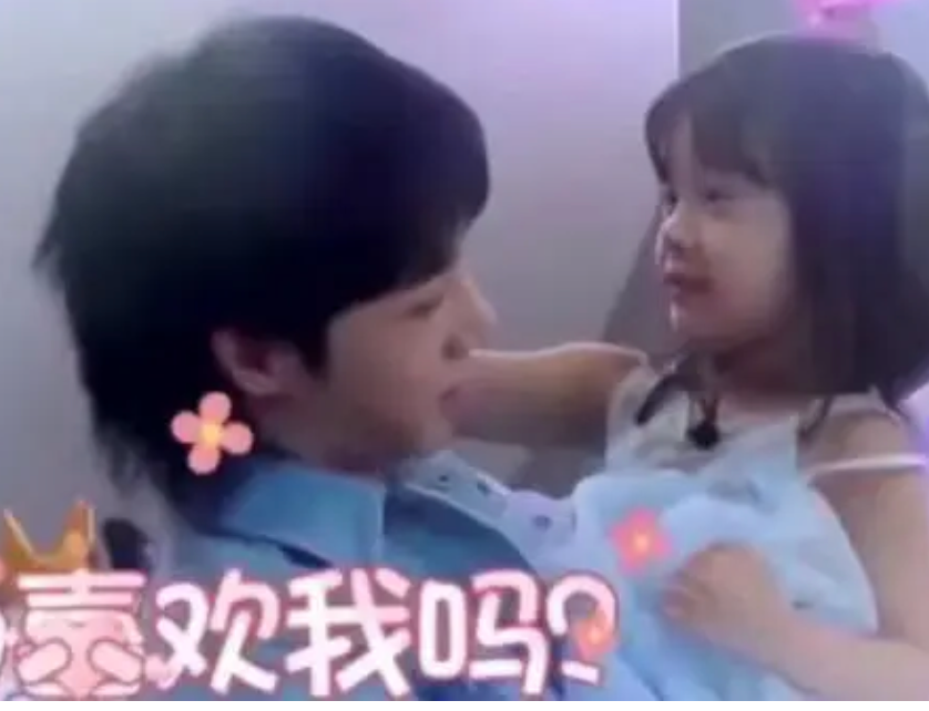 张碧晨太惨了，偷偷给顶流生孩子，没名没份还被网暴