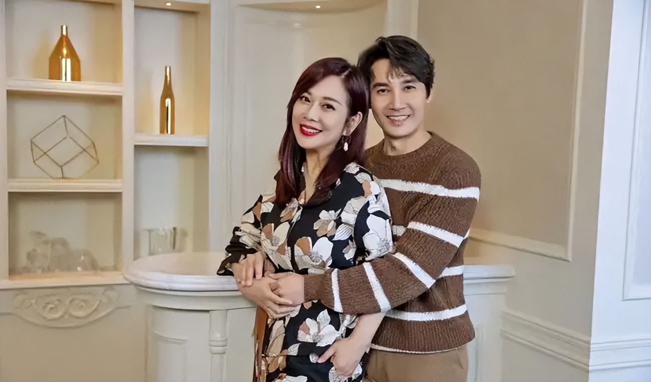 长着一张红颜祸水的脸，感情经历却洁白如纸，这12位女星太稀缺