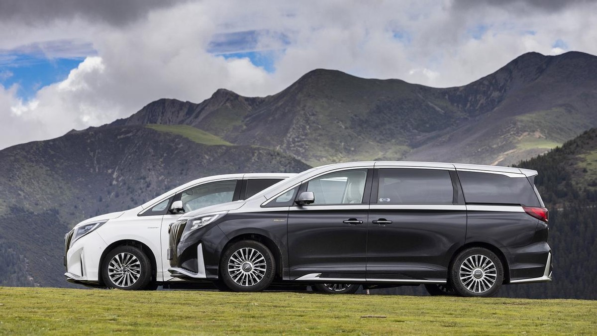 豪华MPV登峰“第一车”，原来MPV还能这么玩？