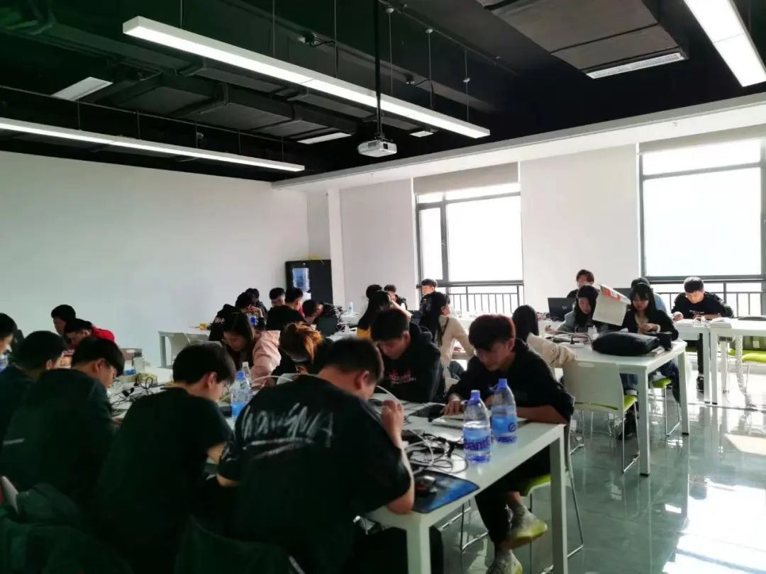 “含金量”极高的互联网金融专业，热门+高薪，堪比金饭碗