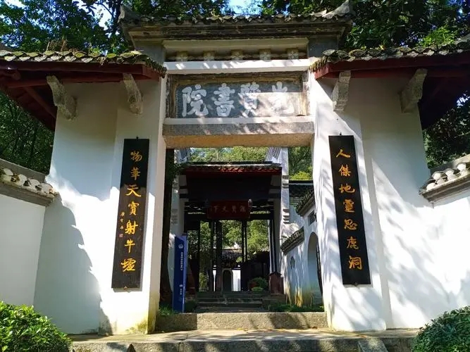 江西十大冷门景点，人少景美好玩