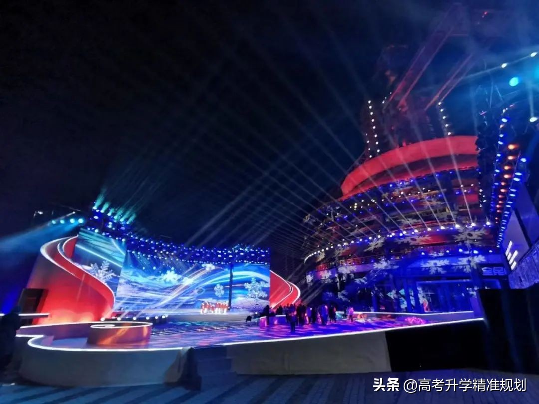 武汉理工大学4+0艺术本科学子梁袁羚江，曾在冬奥现场的故事