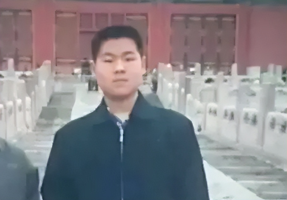 “好媳妇”郑敏：用一巴掌扇醒岳云鹏，还为他的5个姐姐买房买车