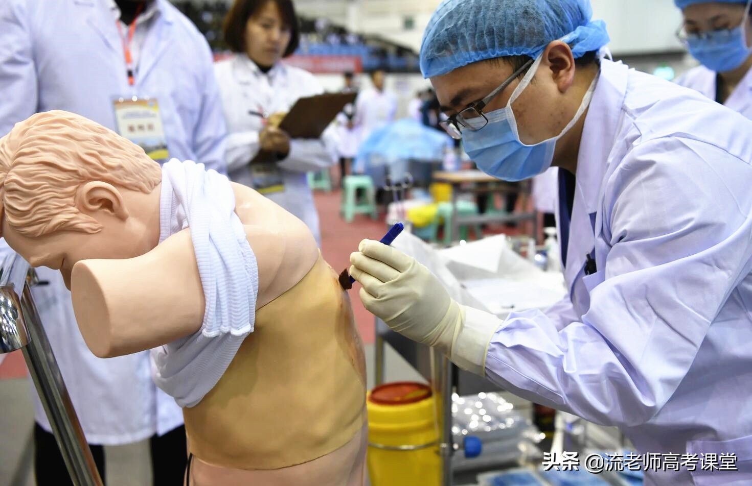 招生专业比较热门的两所医学院，性价比高，想当医生的考生可了解