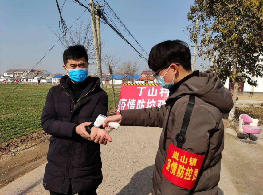 陕西现“最豪”大学，包高铁送大学生回家，真是太有“排面”了