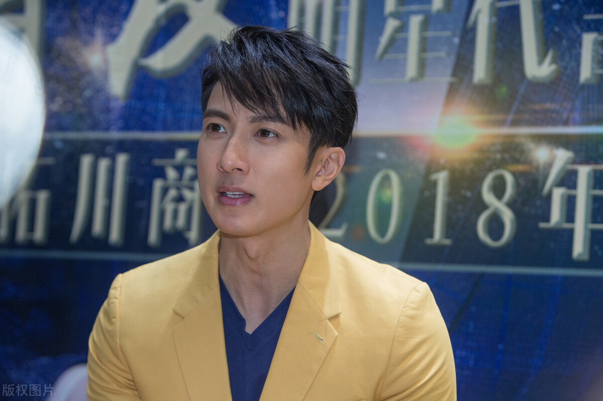 吴尊结婚还挺早的