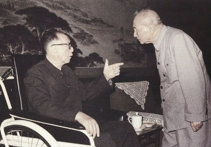 为何毛主席能统领群雄？看开国元帅怎么说，贺龙直接、叶剑英中肯