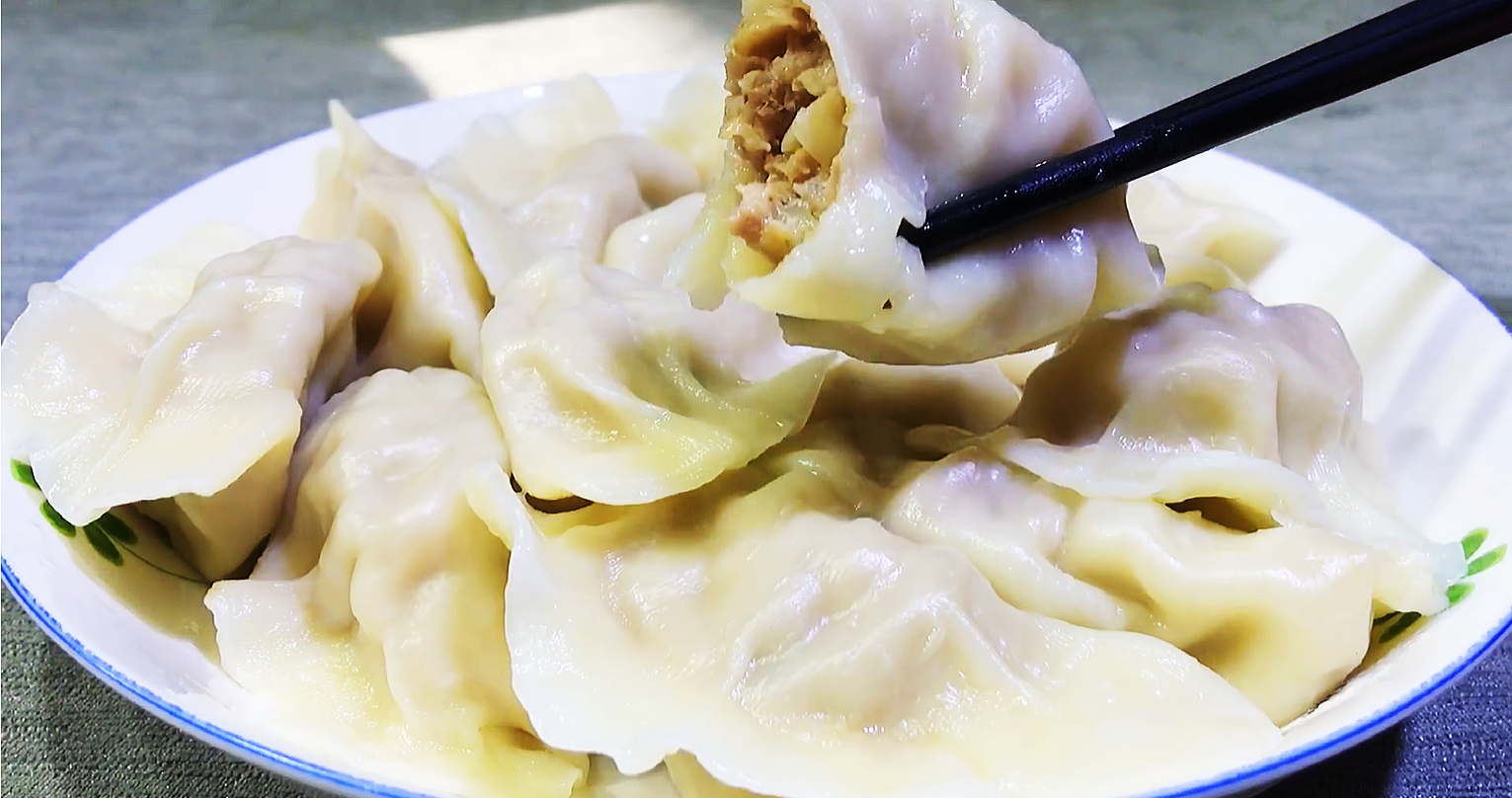 正月初六返程上班，别忘吃7种离别饭，带3种吉祥果，寓意家顺业顺