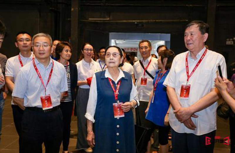 65年前反特电影《边寨烽火》，一波三折，主演达奇王晓棠都还健在