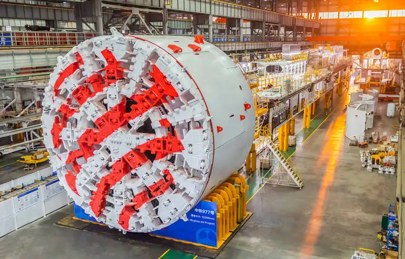 终于成功逆袭！中国5大科技领先全球，西方人感慨：真是比不过