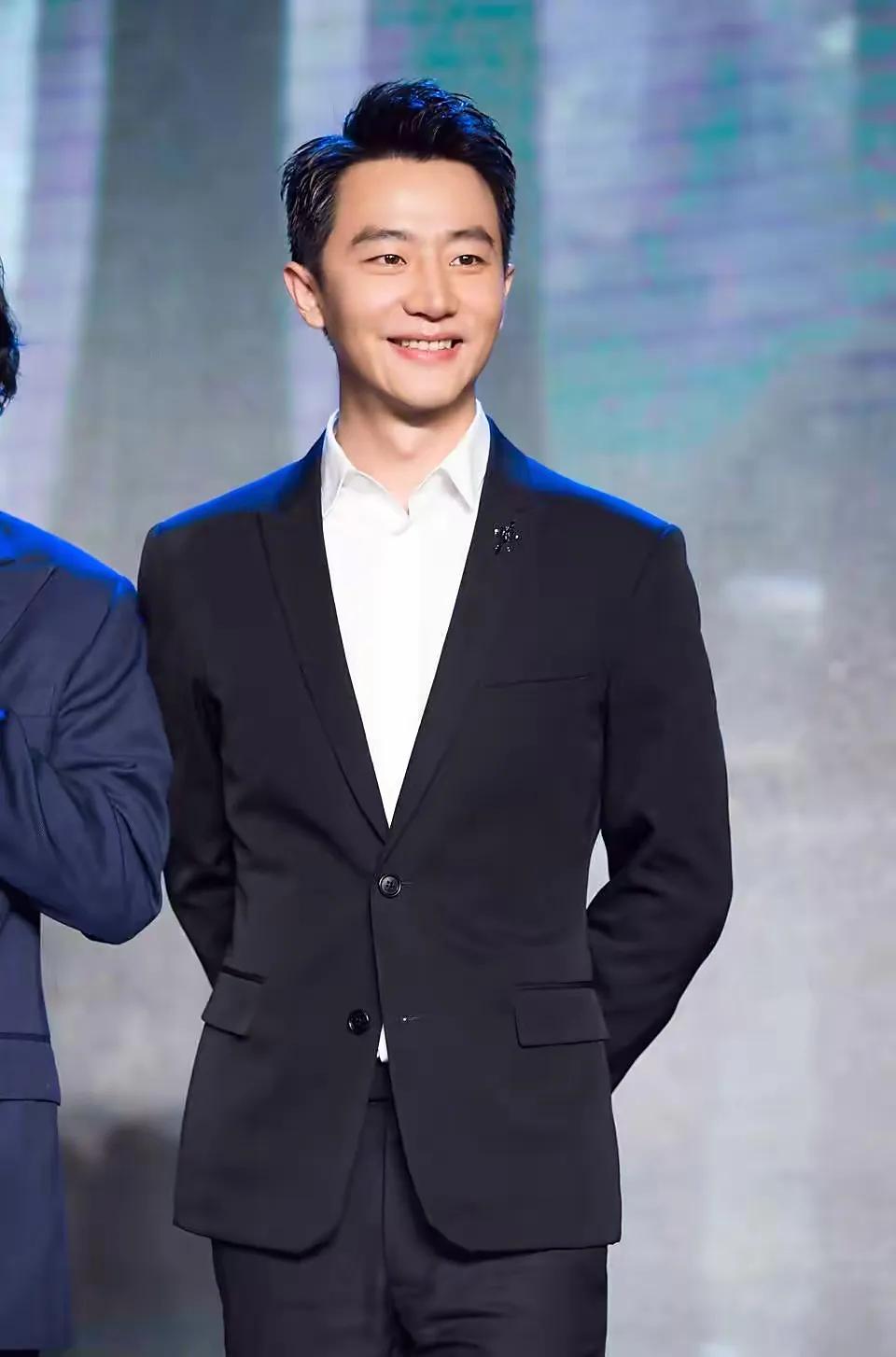 谁说单眼皮不出帅哥?这6位单眼皮男星初看一般,细品越看越有味