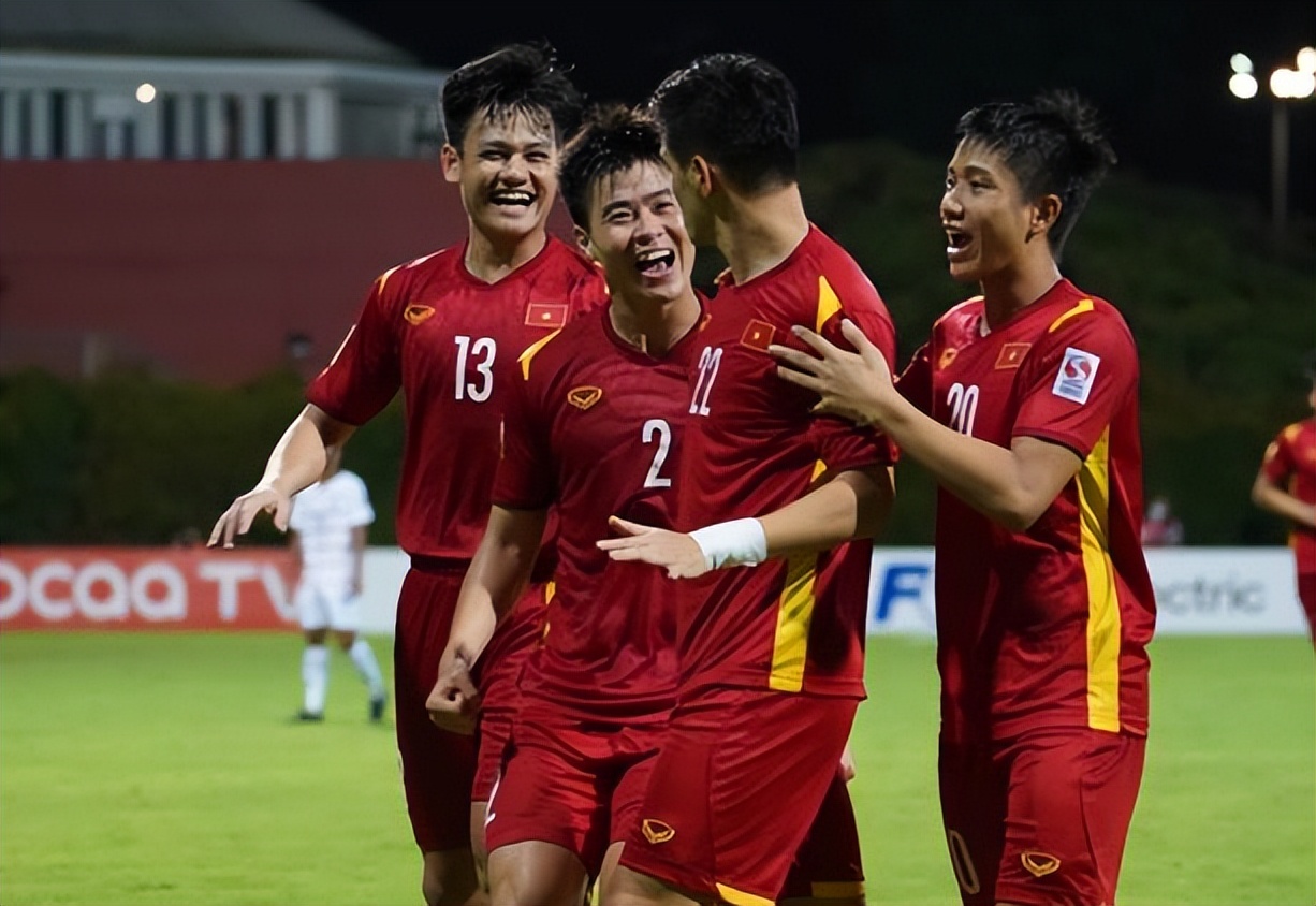 为什么踢世界杯没戏(3-1！2-1！东南亚2大豪强崛起，国足遭打击：2026年世界杯仍没戏)