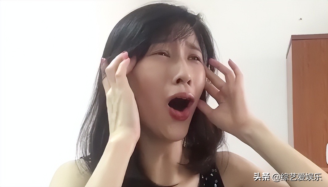 papi酱算是微博时代的第一搞笑博主了,当年她的节目我一期不拉,有趣有