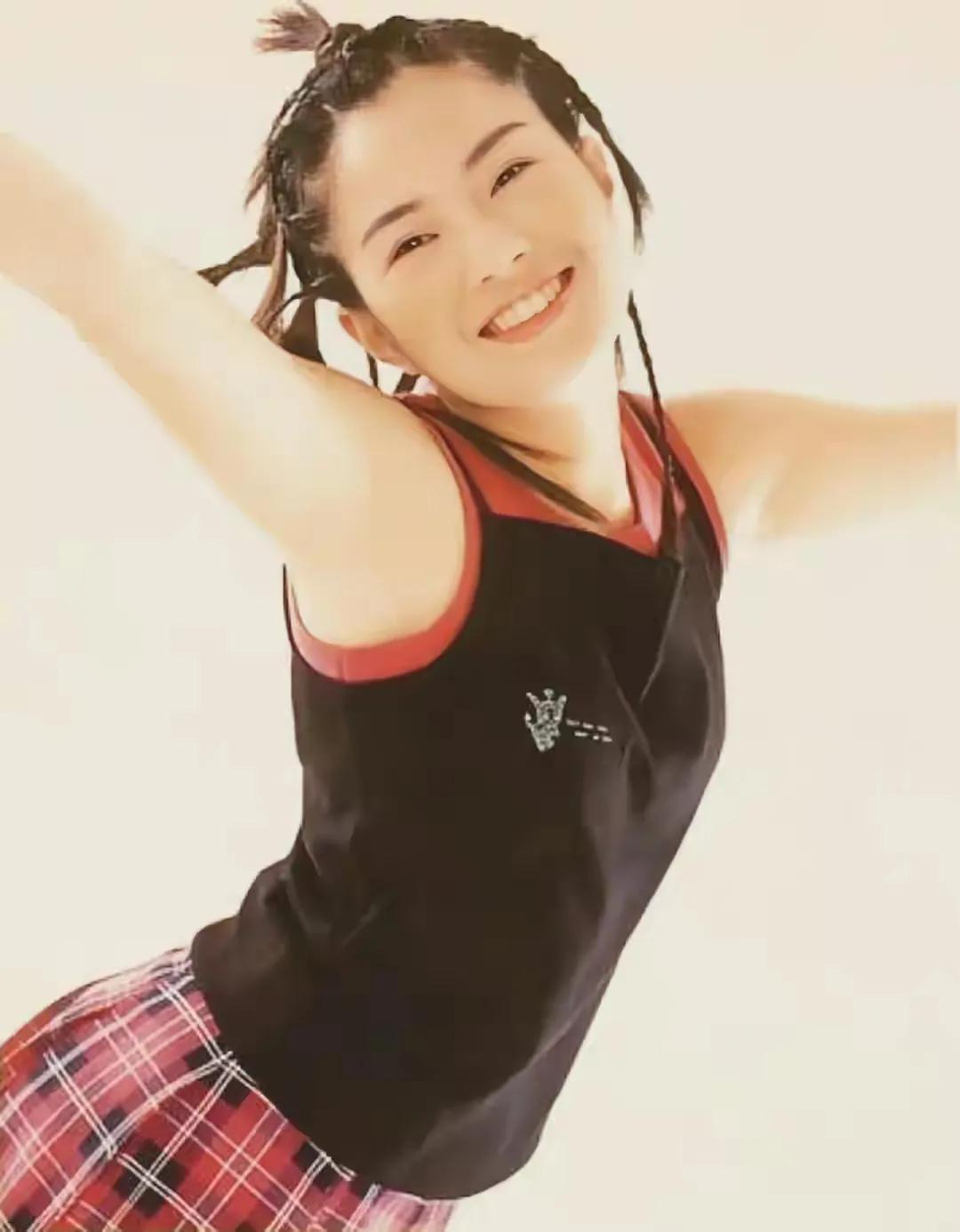 红得快，沉得也快，这7位“风光不再”的歌手，有人太可惜了