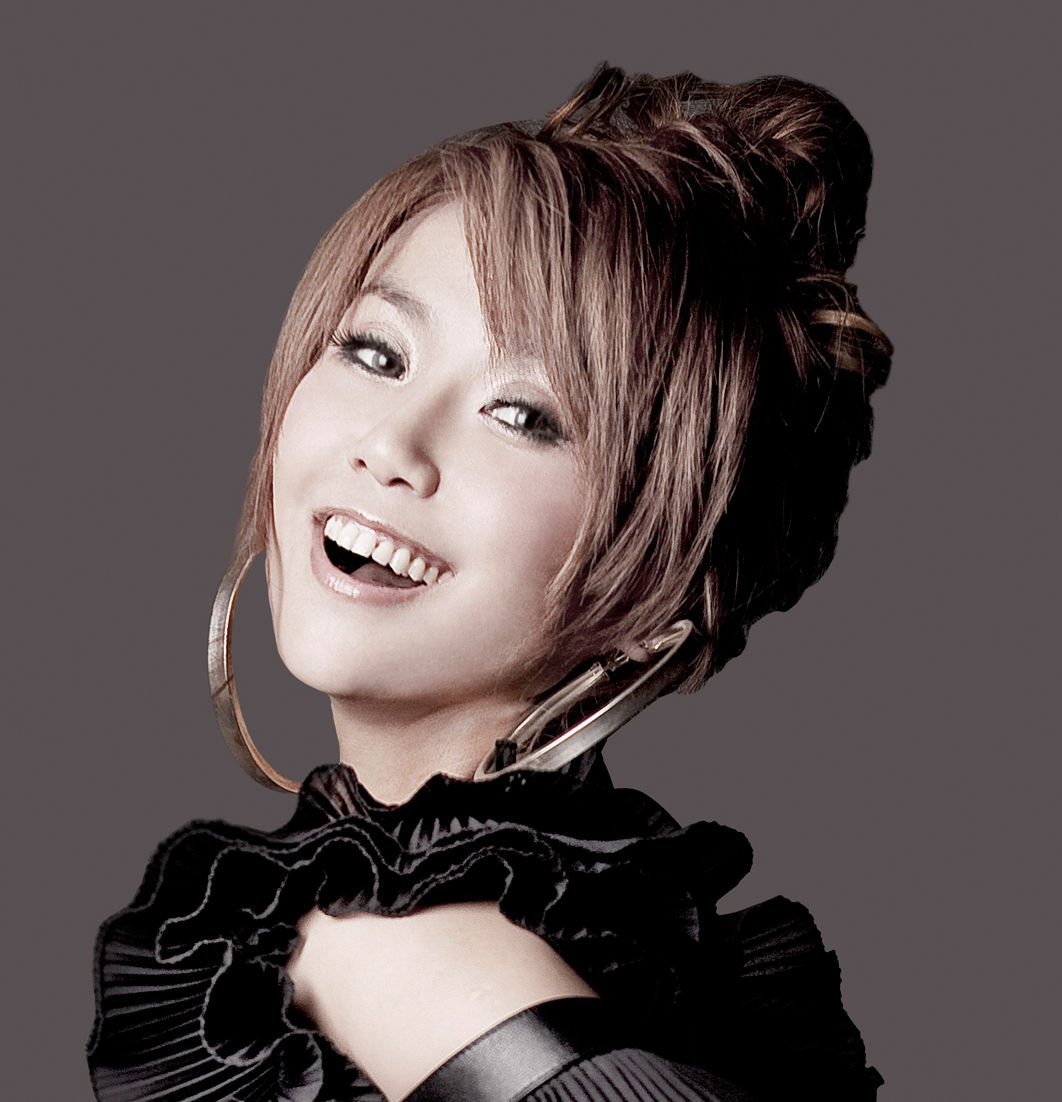 “被精神病”王蓉的娱圈落魄史：我看到了成年人最大的体面