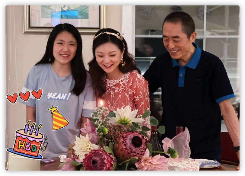 张艺谋妻子发文心疼丈夫，曝其开幕式前靠药维持，发高烧工作不减