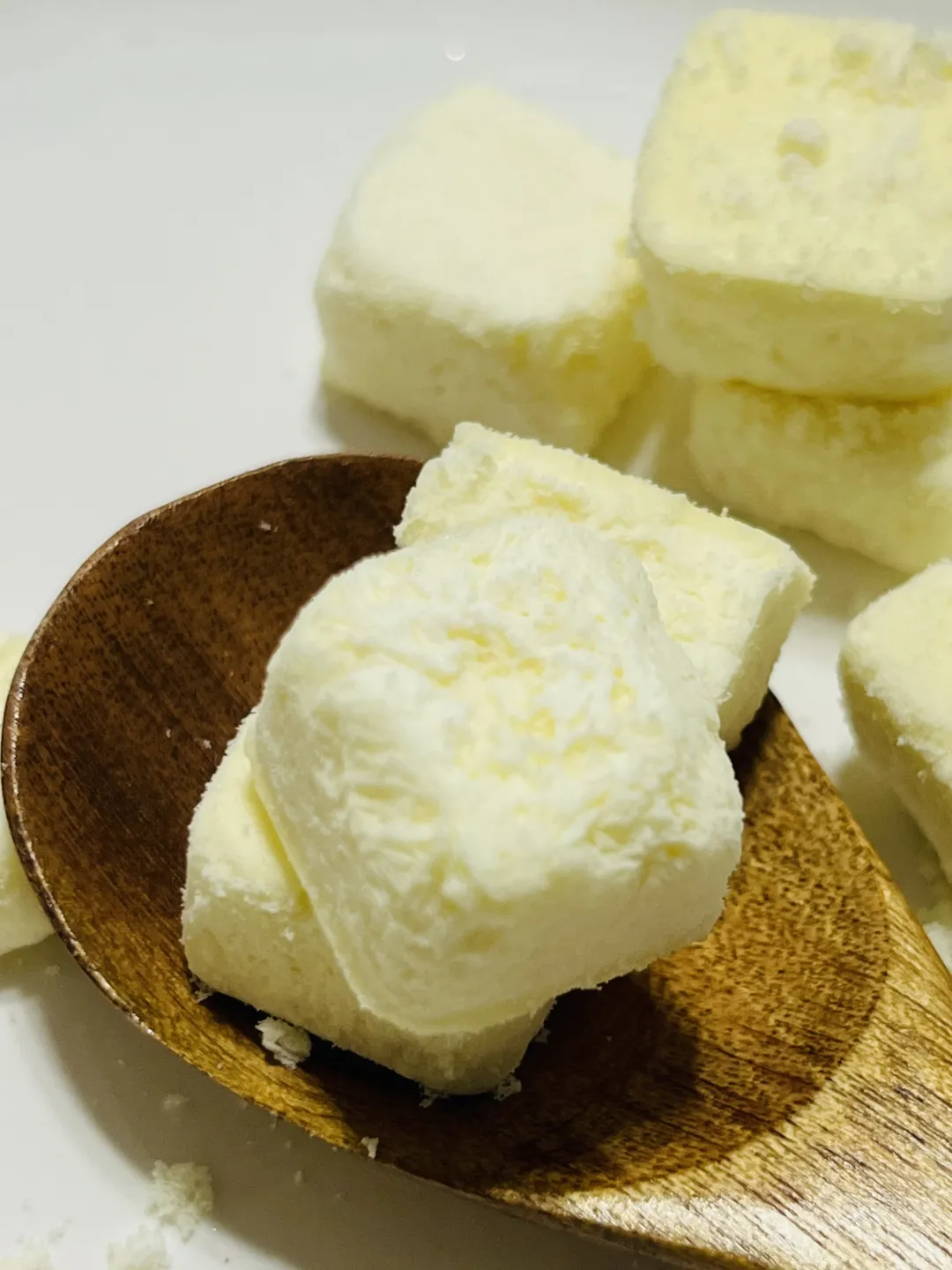 辰颐物语高钙高蛋白冻干奶酪块来啦熊出没系列