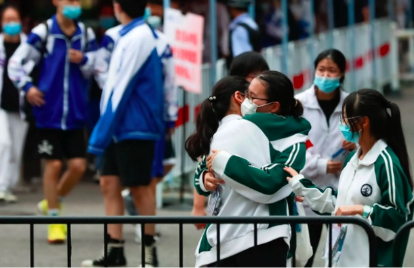 高考当天不建议“穿校服”？高三老师说出答案，尖子生更要注意