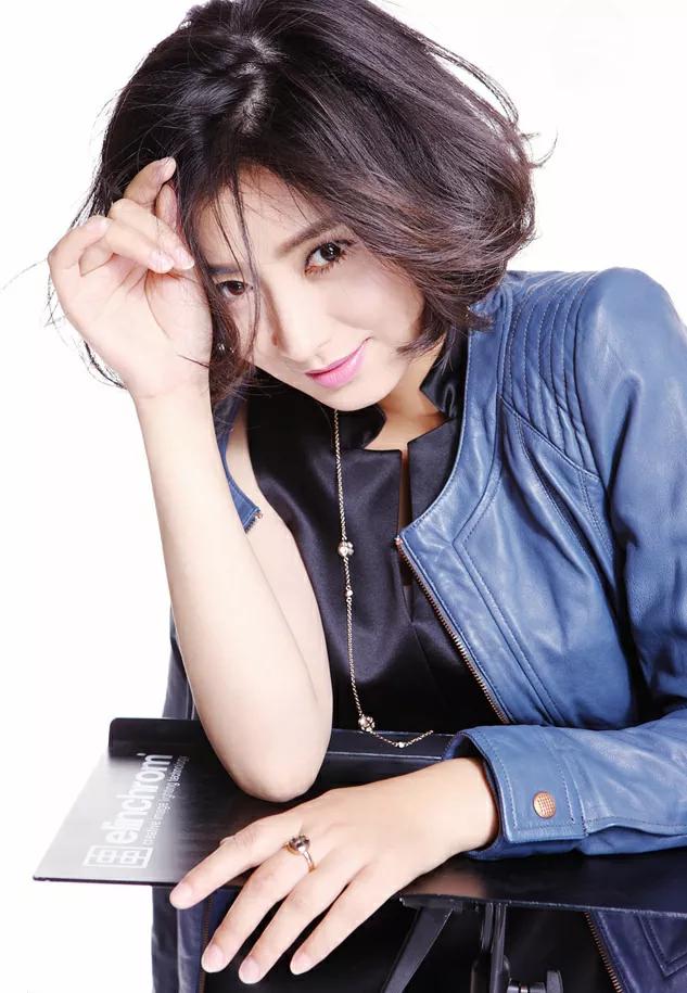 斓曦：清纯唯美，温婉可人，气质独特