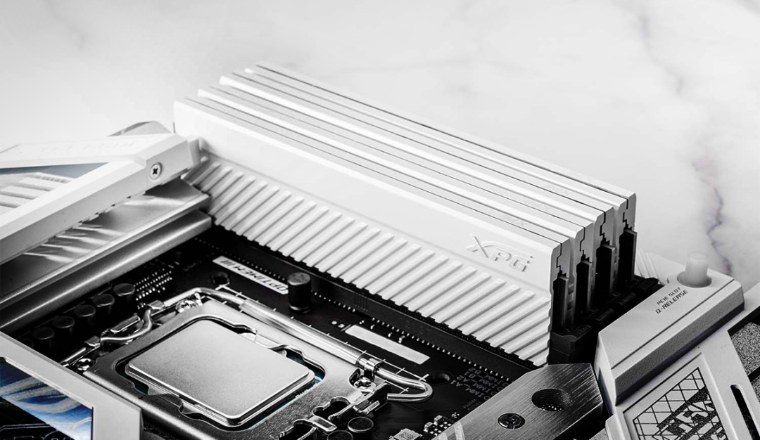 威刚推出 XPG 威龙 D45 釉白电竞内存，最高 DDR4-3600