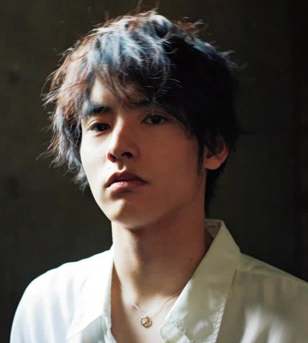 志尊淳女装惊艳,藤间斋星二代被嘲?