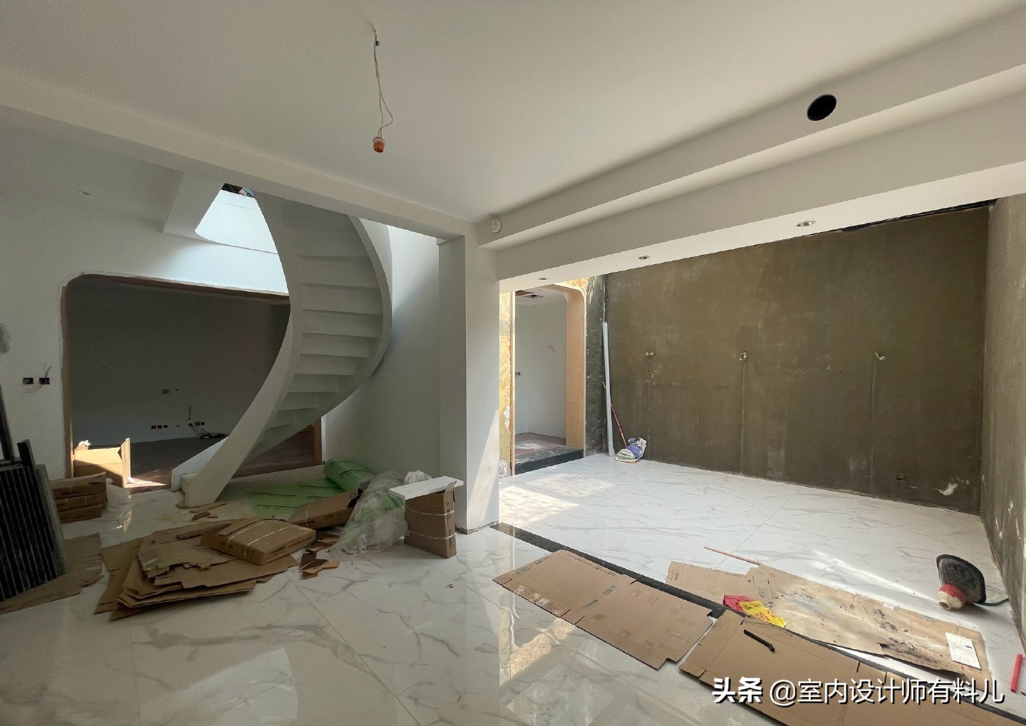 武汉：花80万装修别墅，眼看要收尾，却被业主叫停返工，谁来背锅