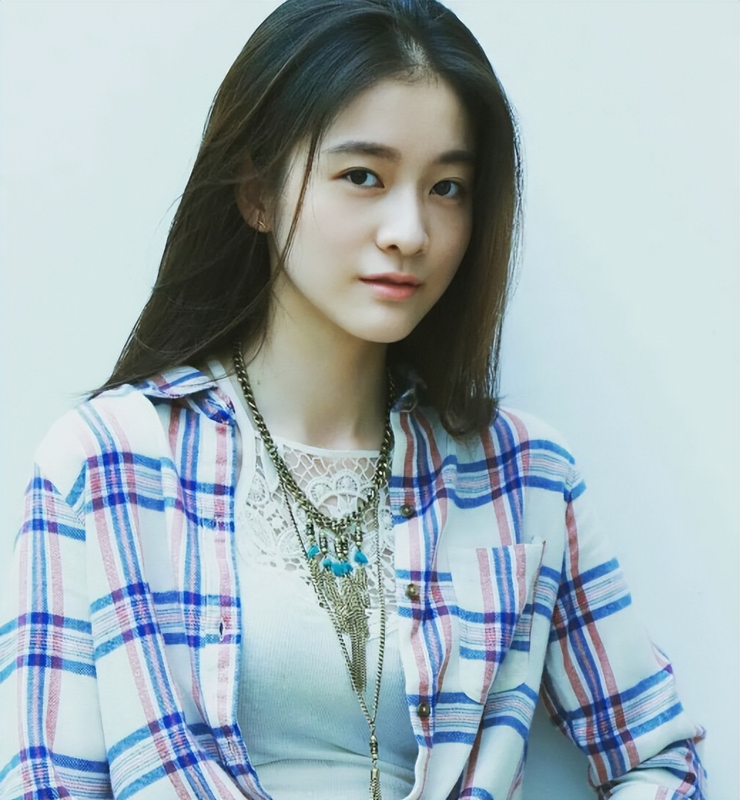 有人资源顶天，有人演技炸裂，95后小花竞争激烈，谁能突出重围？