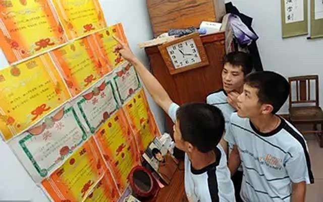 山东三胞胎同时考上211高校，十年后同时成婚：爷爷盼着抱重孙