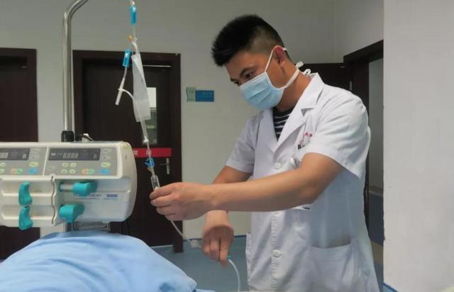 处理病人隐私时，医护人员会觉得尴尬吗？一位离职护士说出答案