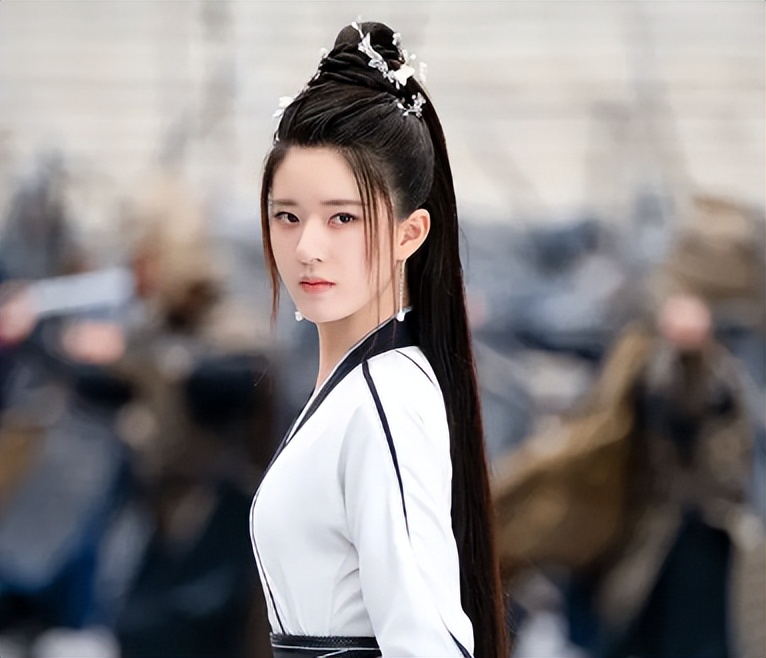 有人资源顶天，有人演技炸裂，95后小花竞争激烈，谁能突出重围？