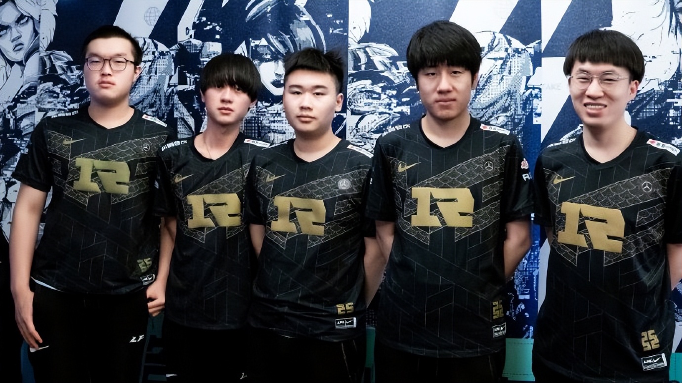 悬了！“唱衰RNG，狂吹T1”，RNG时隔5年再次交手T1