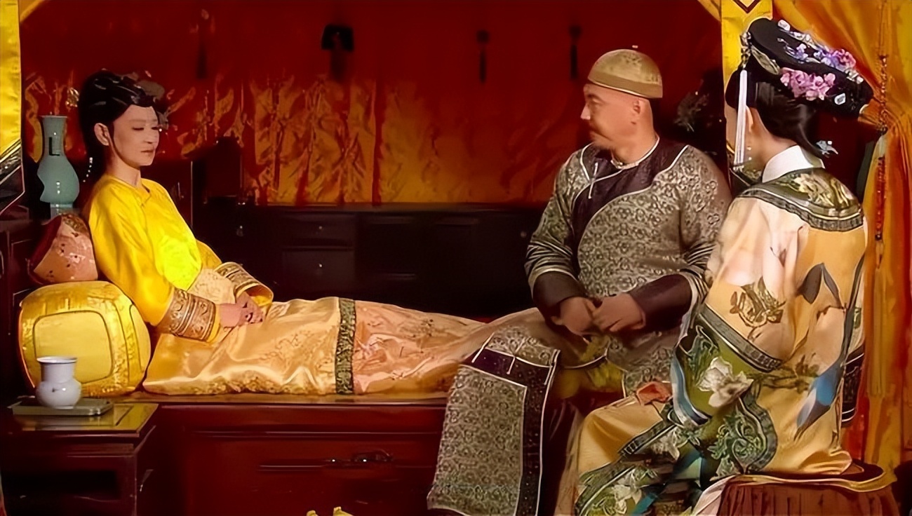 甄嬛传：太后早就发现双生子破绽，为什么不揭穿？真不愧是老狐狸