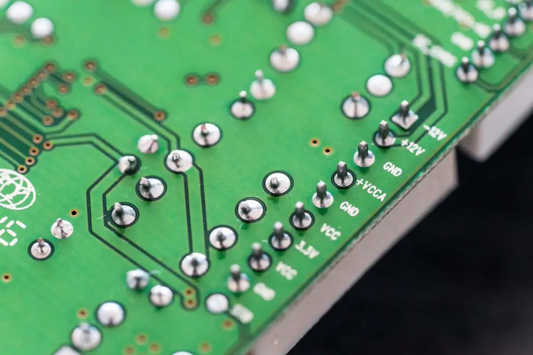 基于显扬科技自主研发3D机器视觉在PCB焊点检测的应用