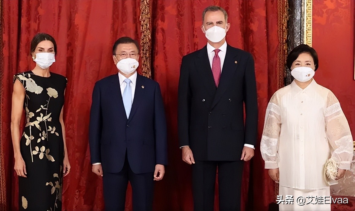 莱蒂齐亚成北约首脑晚宴大赢家！梳背头成国际脸，新造型彻底封神