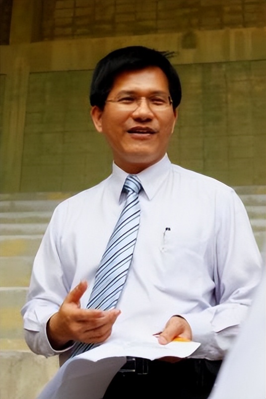 林佳龍自誇“盧秀燕剋星”，藍營參選人揶揄：快去拿下台中市