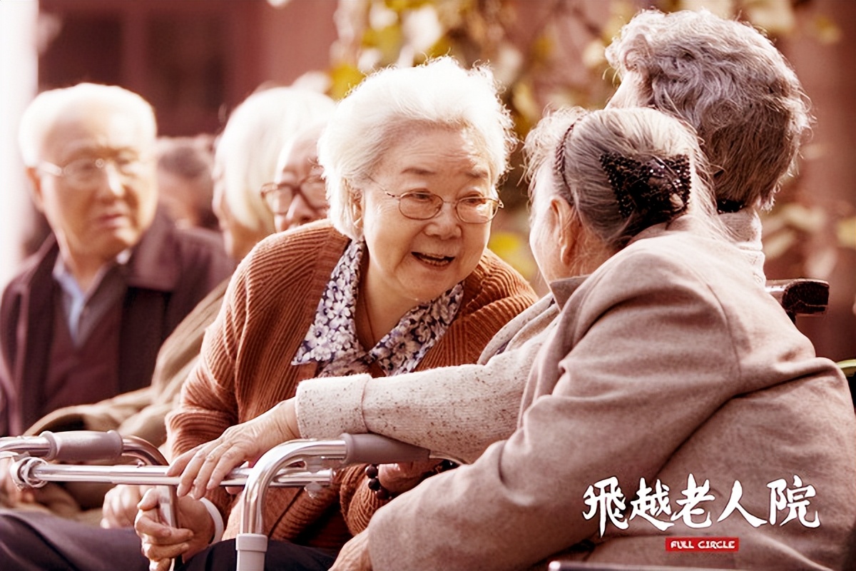 艺术家田华：与初恋丈夫爱一生，儿子去世当天她为何还去当评委？