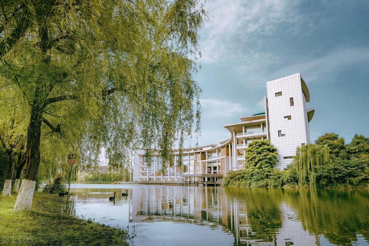 西南交通大学：2021年在渝录取426人，三个热门专业最低分超630分