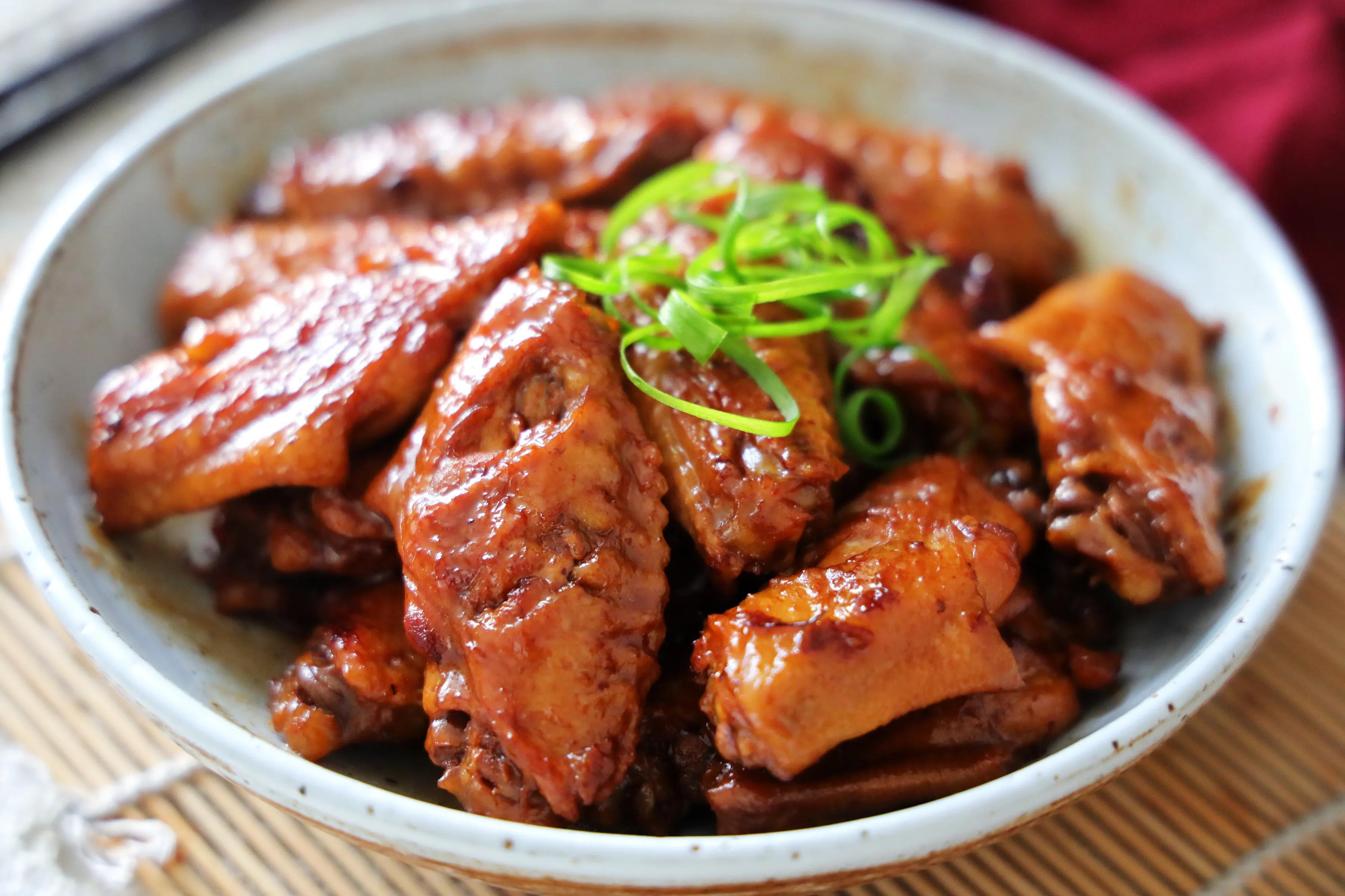 这大概是鸡翅最简单的做法了，适合日常给家人吃，手残党也能成功