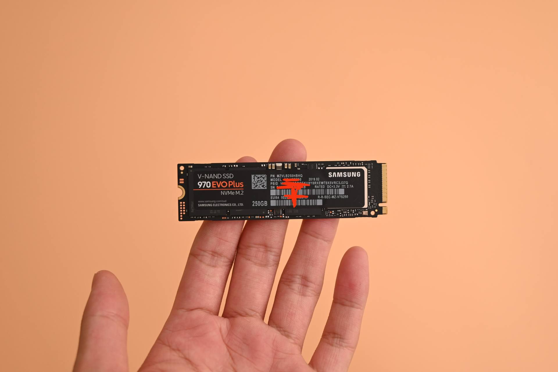 5000元不到的12600KF主机，显卡纯纯的亮个机？