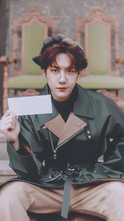 王一博的壁纸图片，你们最喜欢哪张呢