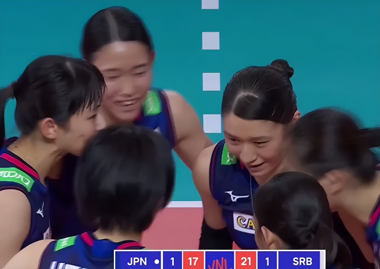 日本足球联赛积分榜(积分榜：日本队1-3吞下三连败，继续下跌！中国女排随之跌至第6)