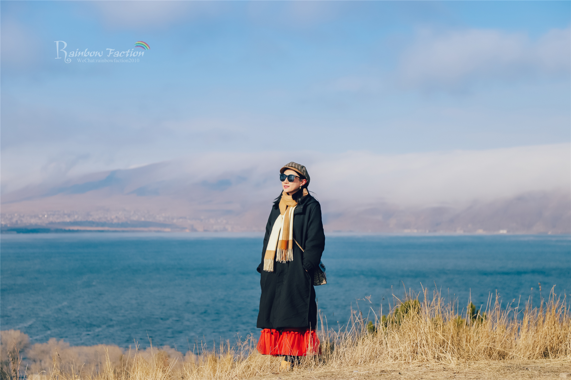在亚美尼亚塞凡湖，邂逅一场浪漫美丽的婚礼