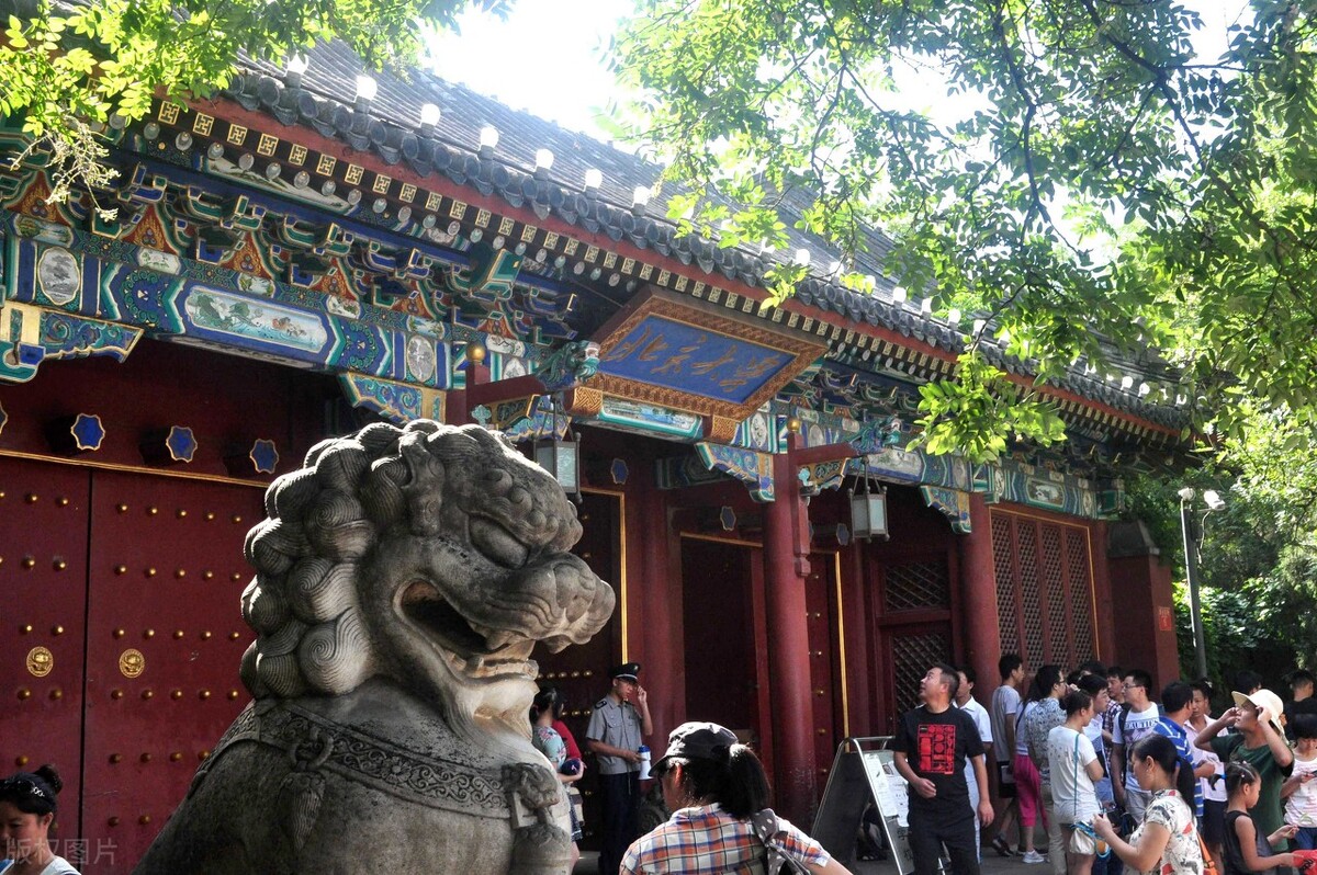 清华大学录取率（清华北大每年招生多少人）