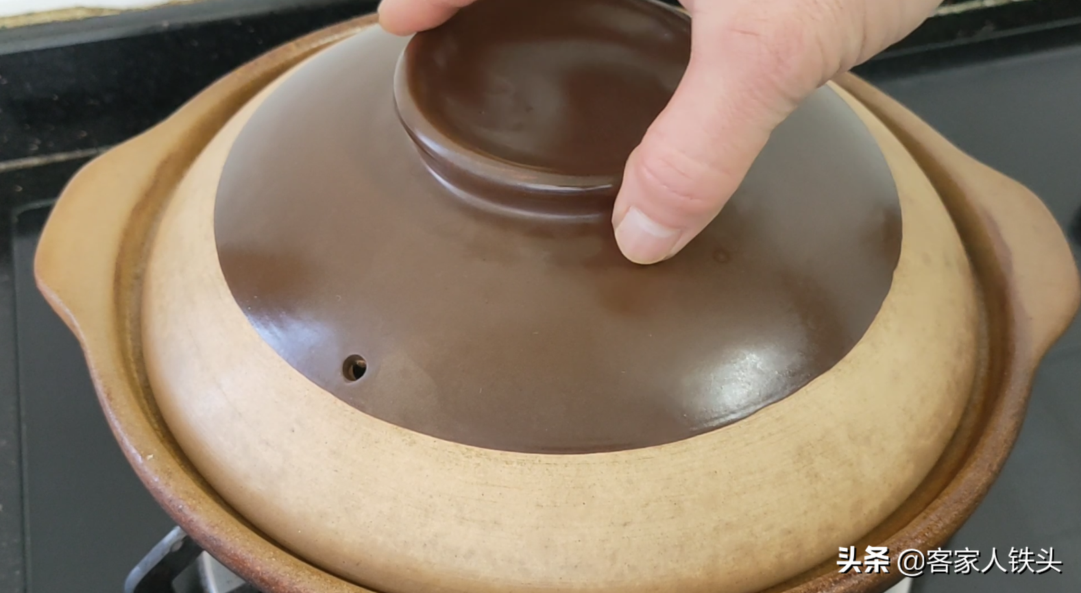 炒粉丝易起坨？小技巧教给你，3把粉丝炒一锅，喷香弹牙入味好吃