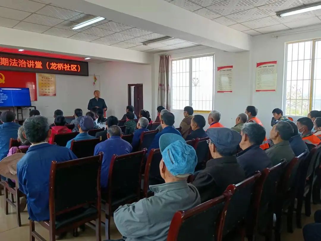 瀛领禾石律所胡群挥律师受邀走进仁寿县曹家镇、钟祥镇作专题普法