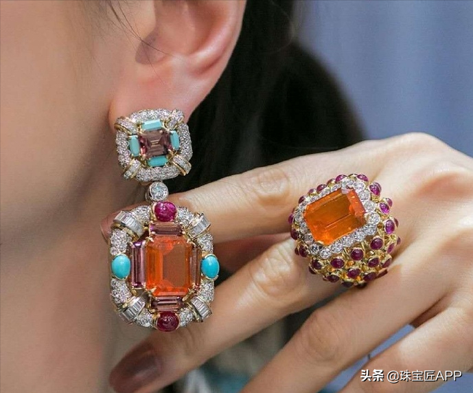世界顶级珠宝品牌，曾霸屏美国珠宝界，他是天赋异禀的珠宝鬼才