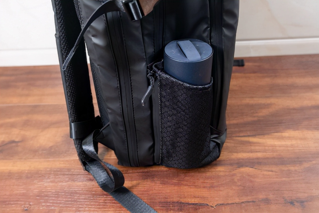 颜值与空间兼得，好看又能装，光影行星宙斯双肩包体验