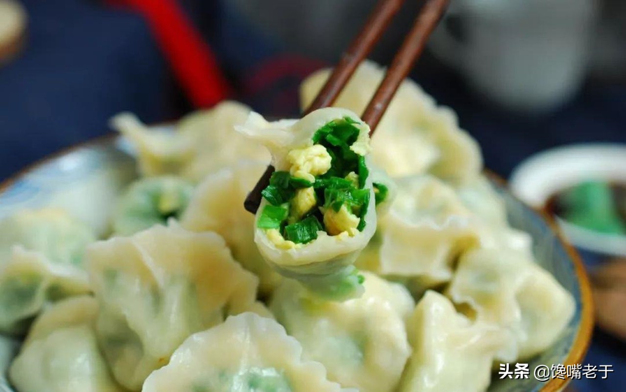 拌韭菜馅时：最忌放这3味料，10个人9个放，难怪饺子不鲜也不香